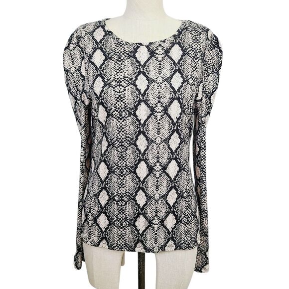 NEW Evereve Sunday In Brooklyn Top L Black Snake Print Knit Puff Sleeve Pullover - Picture 1 of 11
